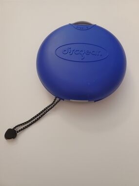 Discgear Blue CD/DVD/Games Clamshell Includes 18 DVD Movies
